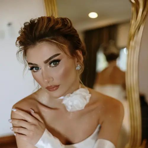 Hochsteckfrisuren & Brautstyling – Perfekt für deinen Hochzeitstag